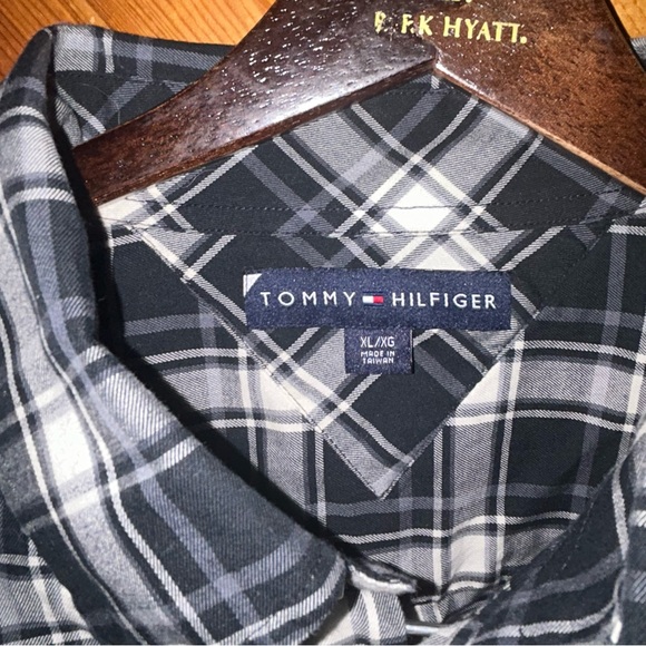 Tommy Hilfiger Black and White Plaid Shirt men’s XL - Picture 2 of 5